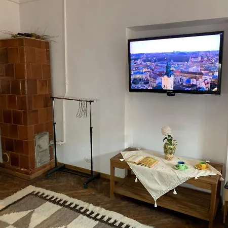 Center Rynok Square 17 * Lwów