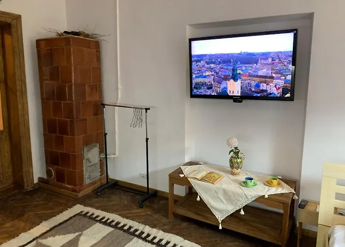 Center Rynok Square 17 * Lwów